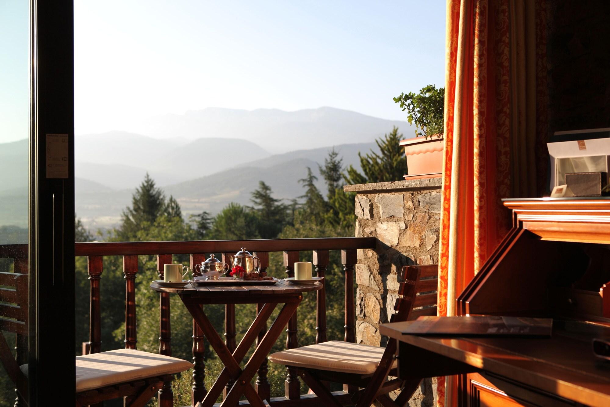 El Castell De Ciutat - Relais & Chateaux La Seu d'Urgell Exteriör bild