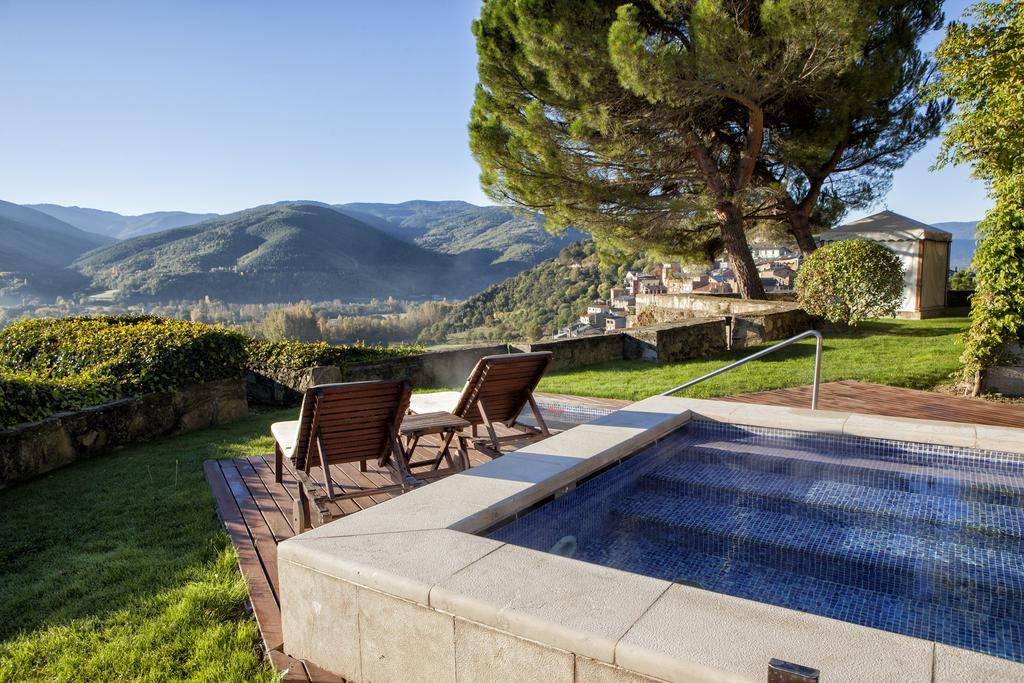 El Castell De Ciutat - Relais & Chateaux La Seu d'Urgell Exteriör bild