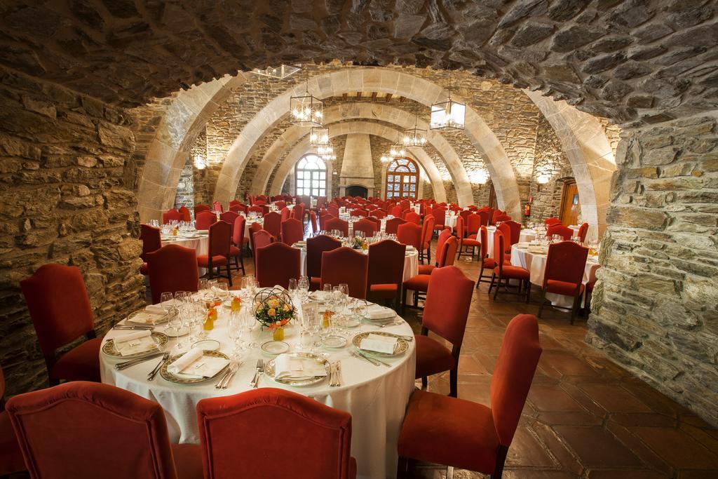 El Castell De Ciutat - Relais & Chateaux La Seu d'Urgell Exteriör bild